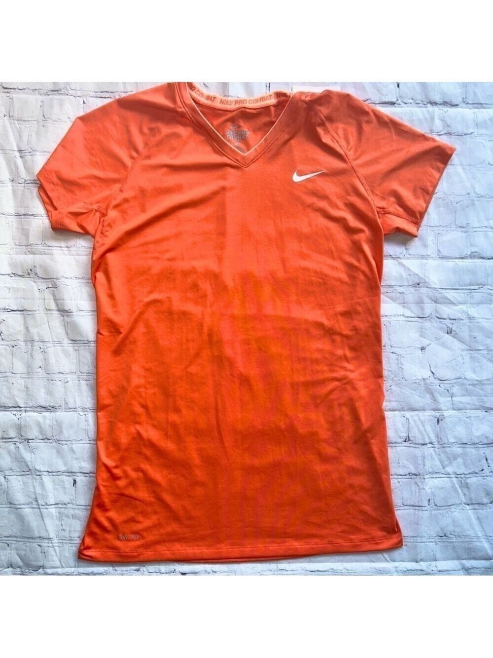 NWOT Women’s XL Nike Pro Combat Fitted SS Performance Shirt